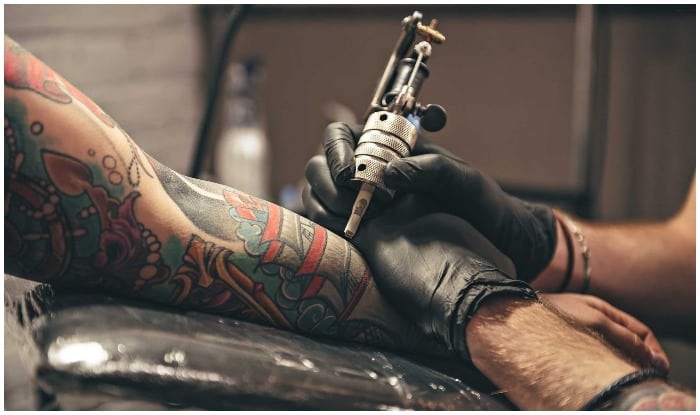 टट क हटवन क आसन तरक परफशनल आरटसट न बतए टपस  How To  Remove Permanent Tattoo